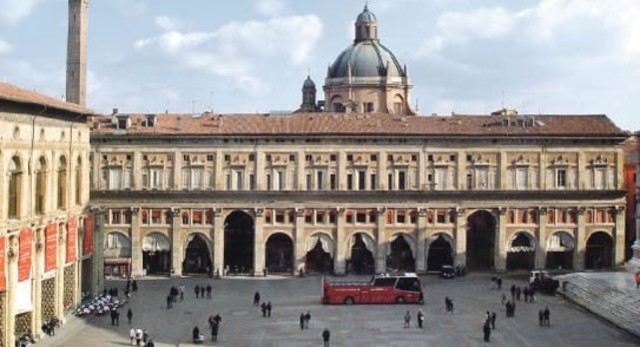 universidad de bolonia
