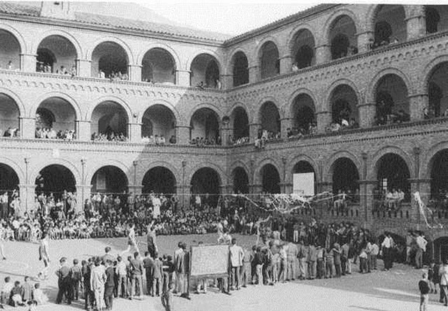 La universidad fue cerrada