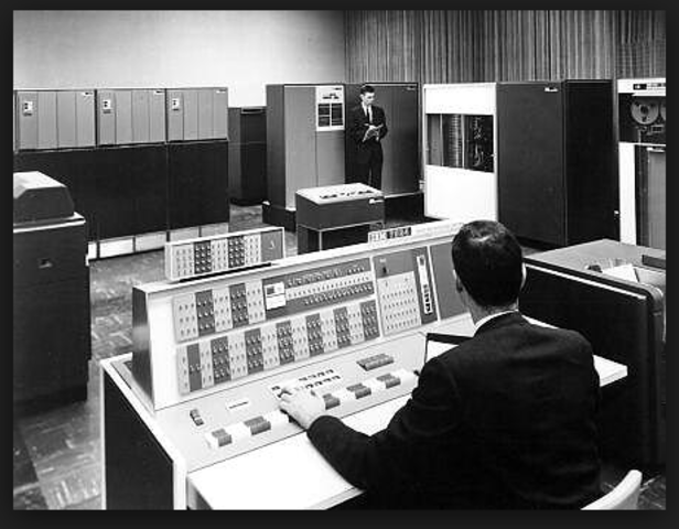 COMPUTADORA 7094 DE IBM