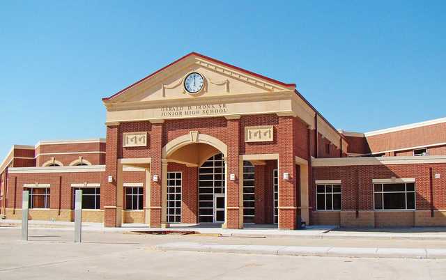 Primera institución de enseñanza por correspondencia