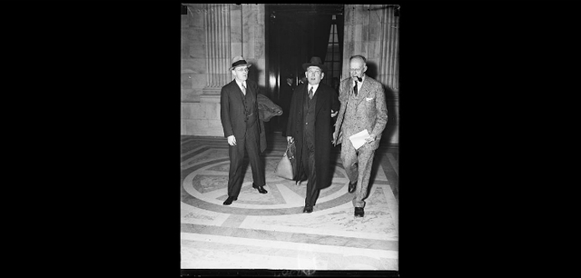 H.L Mencken was arrested for selling copies of "american mercury"