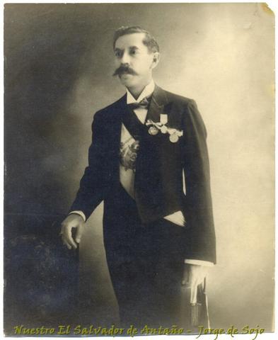 DR. MANUEL ENRIQUE ARAUJO.