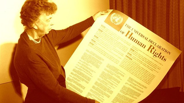 Se redacta la Declaración Universal de los Derechos Humanos.