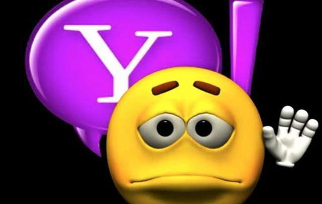 Launch of Yahoo Messenger