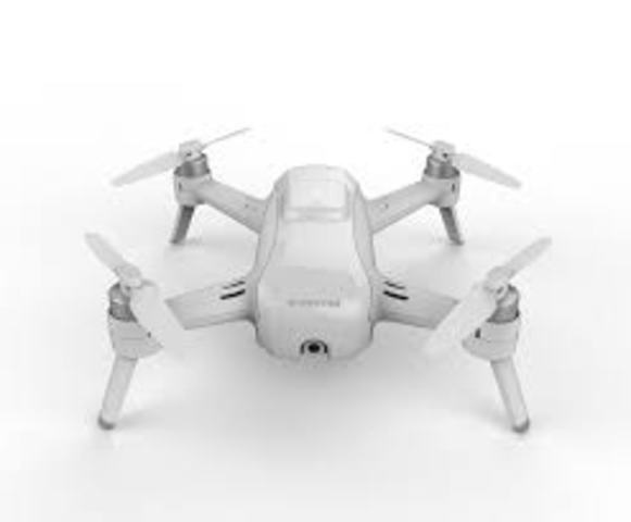 YUNEEC BREEZE ( DRONES)