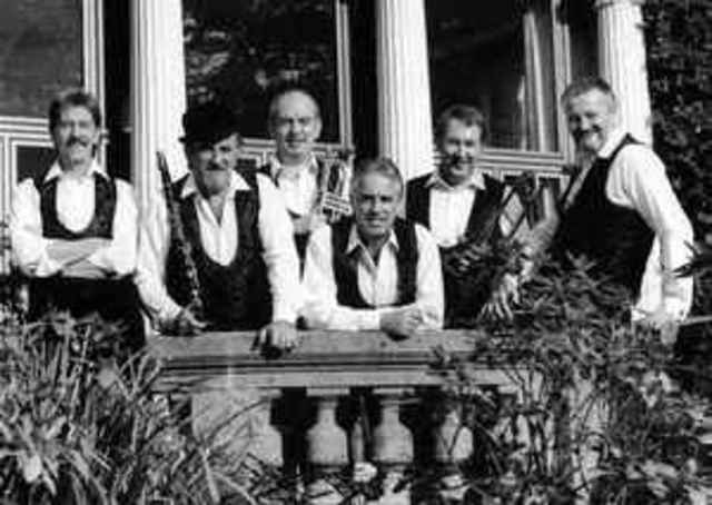 Swedish Jazz group called the paramount orchestra is formed