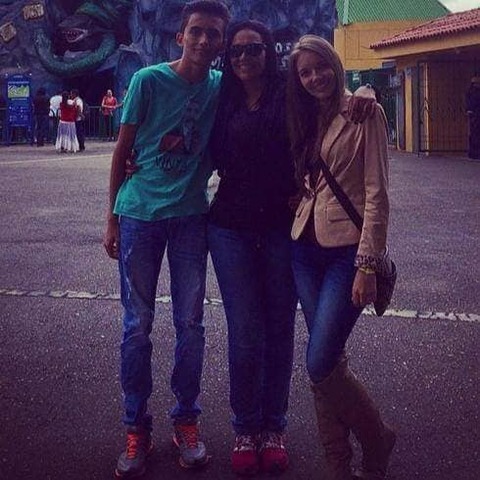 Con mi hermana y mi madre