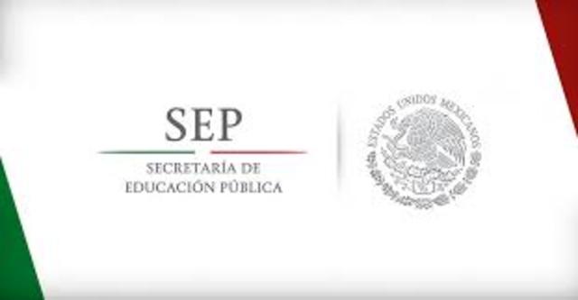 DE LA EDUCACIÓN MEXICANA AL PERIODO DE CONSOLIDACIÓN (1910-1952)