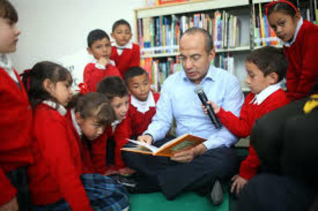 EDUCACIÓN DE FELIPE CALDERÓN (2006-2012)
