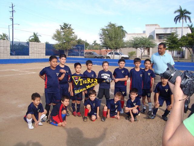 2009 Entré al equipo de fútbol de la escuela