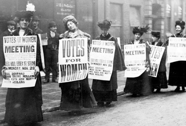 Kvinnlig rösträtt