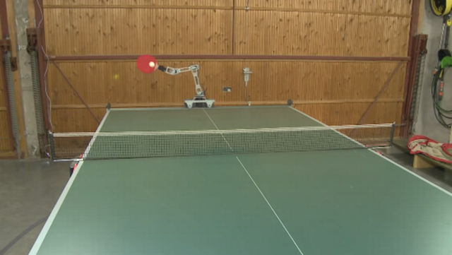 Cuarta generación,brazo robótico : UHTTR