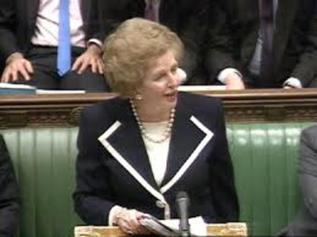 Margaret Thatcher vuelve a ganar elecciones.