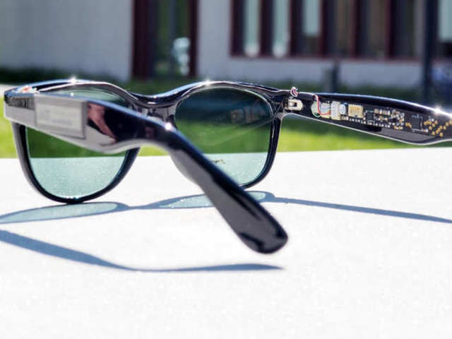 Unas gafas de sol que generan electricidad