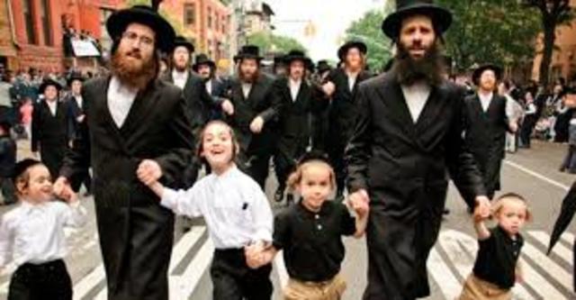 publicó sobre "la cuestión judia"