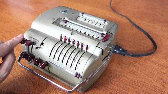 LAS MAQUINAS ELECTROMECÁNICAS DE CONTABILIDAD