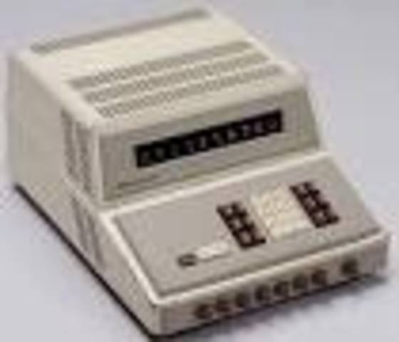 Casio-ko idazmahai kalkulagailu prototipoa garatzen da