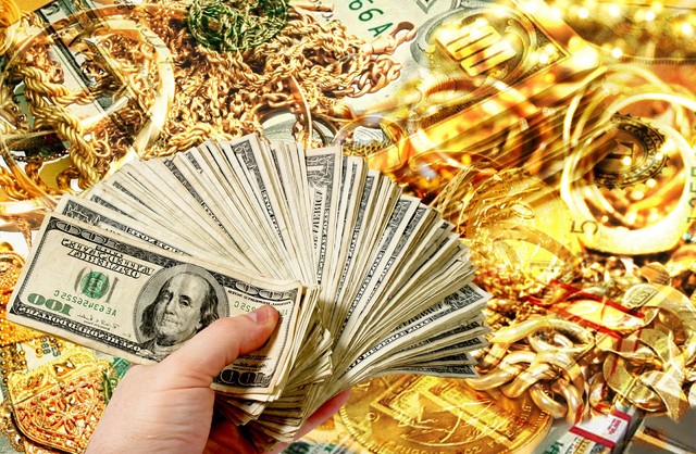 1985- Se crea el papel moneda