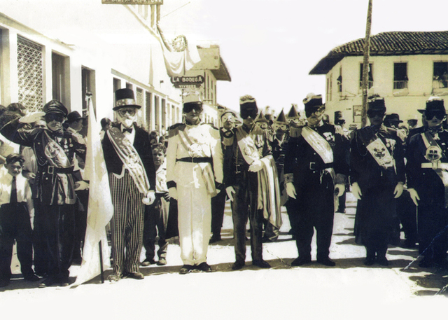 NACIMIENTO DEL MAJESTUOSO CARNAVAL