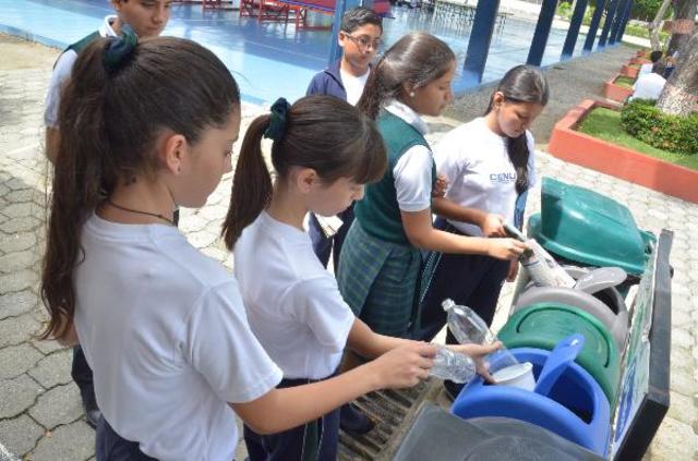 Recolección de basura en el CESMA