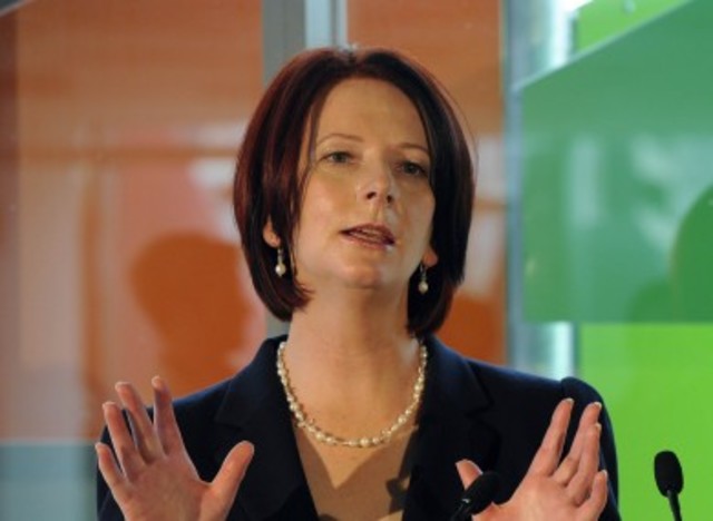 Julia Gillard announces plans to recognize Indigenous Australians