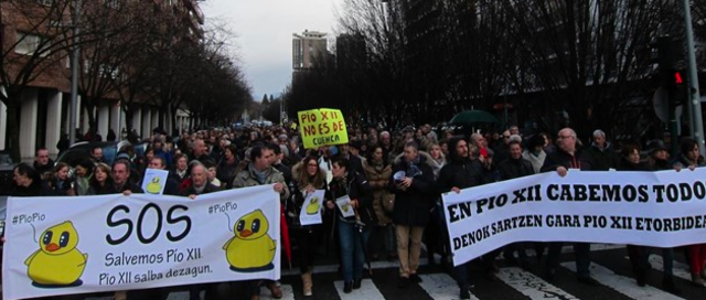 Manifestación "Salvemos Pío XII"
