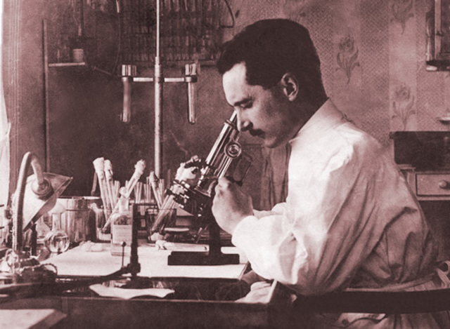 historia del laboratorio clínico