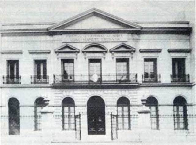 Construcción de Edificios Escolares y matricula escolar