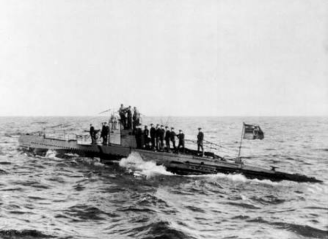 Alemania inicia la guerra submarina contra barcos marcantes