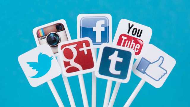 SOCIAL MEDIA (FB, SNAP, INSTA EN WHATSAPP).