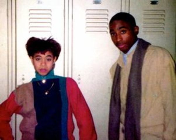 Tupac enrolls in the Baltimore School for the Arts