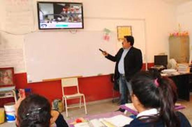 se oficializo la televisión en la telesecundaria