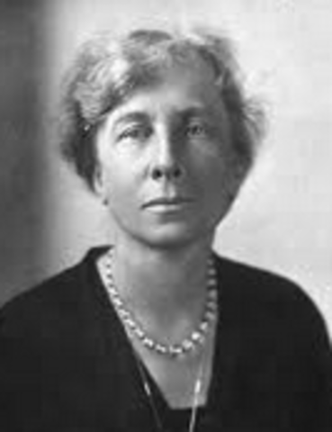 Nace Lillian  Gilbreth
