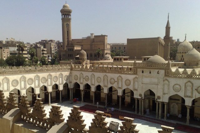UNIVERSIDAD AL-AZHAR
