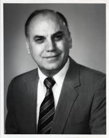 Joseph Matarazzo pronuncia el discurso presidencial de la División de la Psicología de la Salud