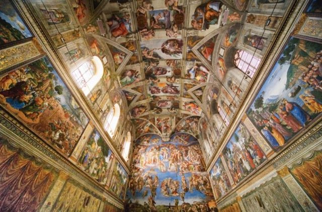Leonardo Da Vinci painted the ceiling of the Sistine Chapel