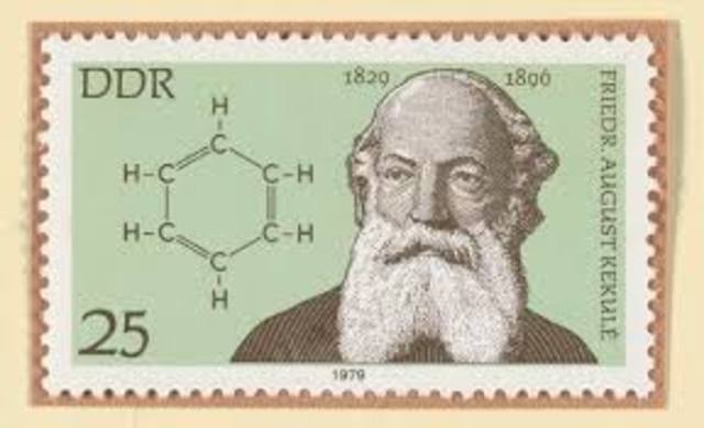Kekulé establece la teoría estructural de la química.