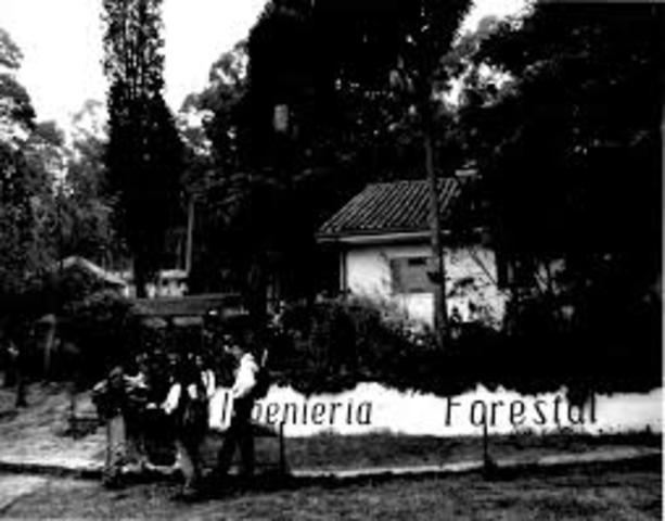 En diciembre de 1960, se adquirió la sede de la calle 40