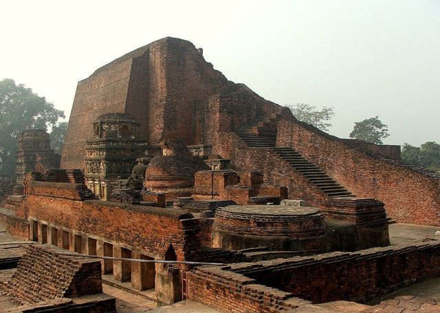 Universidad de Nalanda (India)