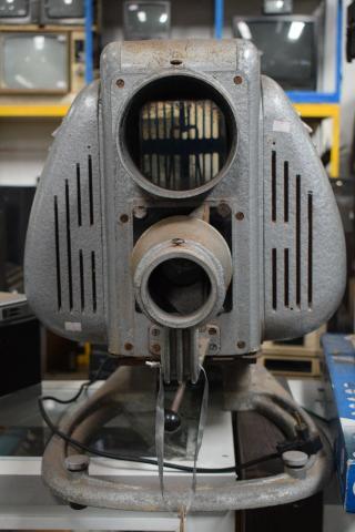 Episcópio - A primeira versão do retroprojetor