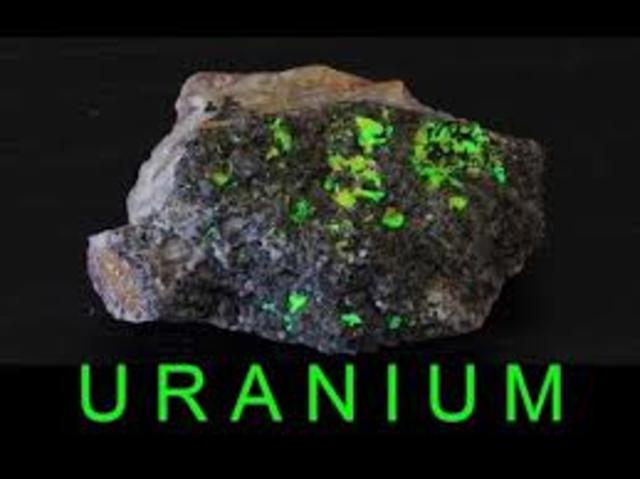 Martin Klaproth discovers Uranium