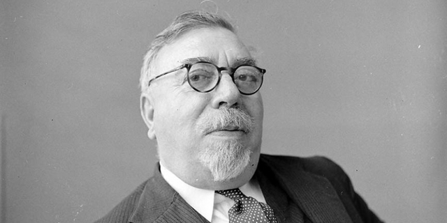 1948 Norbert Wiener “Cybernetics or control and communication in the animal and the machine”