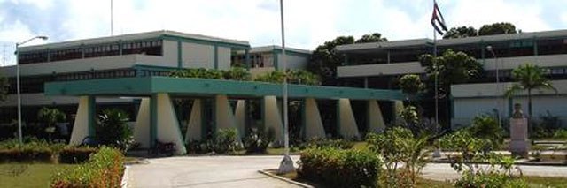 UNIVERSIDAD DE HOLGUÍN