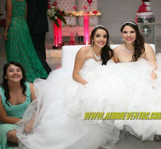 Fiesta de xv hermanas