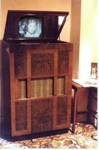 The first major television network