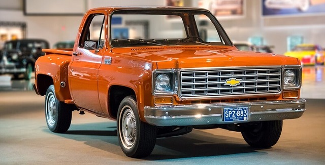Chevy C10 & C/K Series Debuts