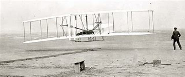 First sustained flight with a powered, controlled airplane