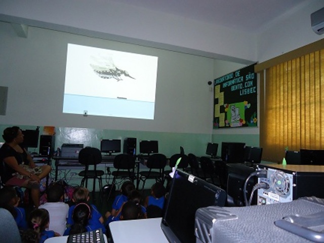 DATA SHOW - Projetor multimídia