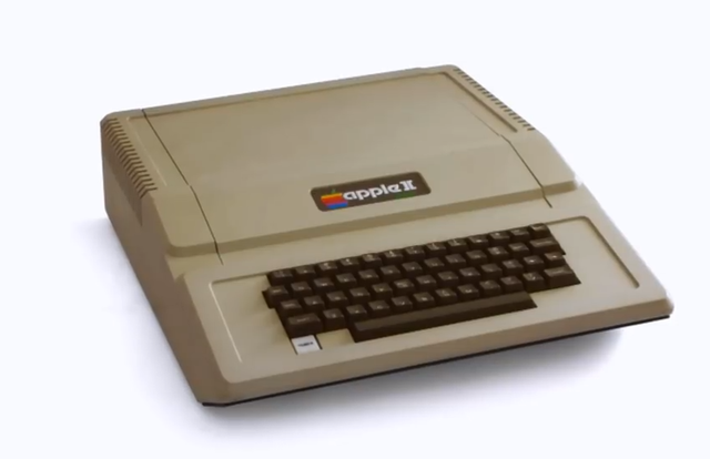 Lanzamiento al mercado del Apple 2 y el PC