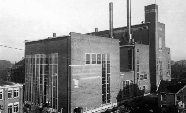 de helpmancentrale rond 1940-1950